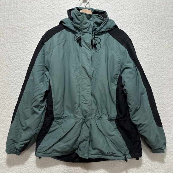 L.L. Bean Jackets & Blazers - Vintage L.L. Bean Women's Rain Jacket Thinsulate Lined Coat Green Size‎ Large